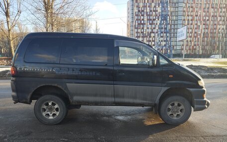 Mitsubishi Delica IV, 2001 год, 1 008 000 рублей, 5 фотография