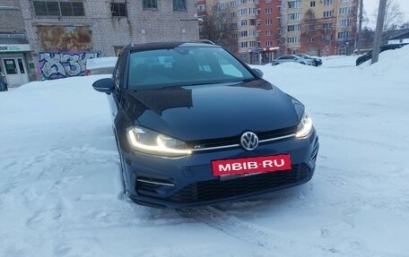 Volkswagen Golf VII, 2018 год, 1 830 000 рублей, 5 фотография