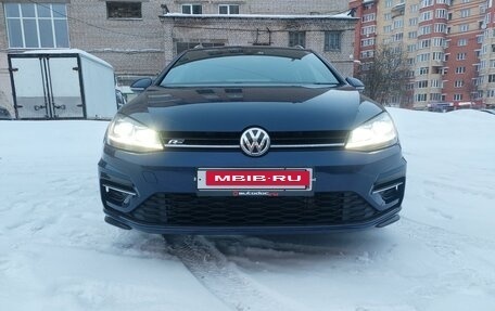 Volkswagen Golf VII, 2018 год, 1 830 000 рублей, 4 фотография