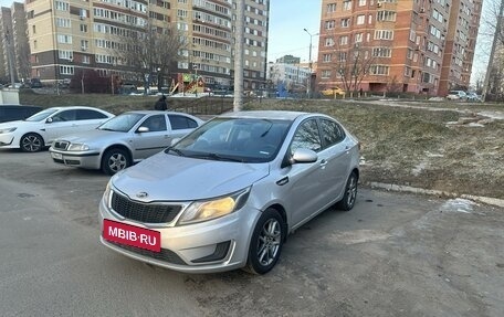 KIA Rio III рестайлинг, 2012 год, 800 000 рублей, 3 фотография