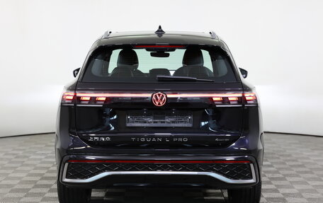 Volkswagen Tiguan, 2024 год, 6 650 000 рублей, 12 фотография