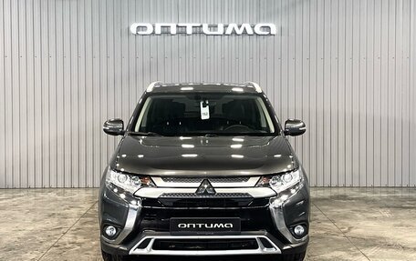 Mitsubishi Outlander III рестайлинг 3, 2020 год, 2 697 000 рублей, 2 фотография