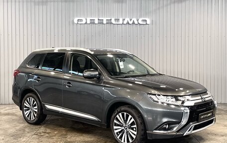 Mitsubishi Outlander III рестайлинг 3, 2020 год, 2 697 000 рублей, 3 фотография