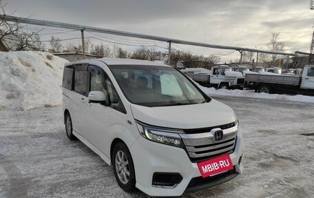 Honda Stepwgn IV, 2019 год, 3 165 000 рублей, 3 фотография