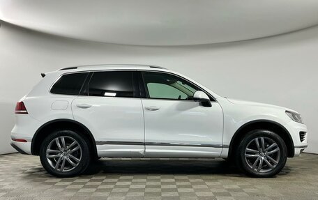 Volkswagen Touareg III, 2017 год, 2 998 000 рублей, 4 фотография