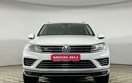 Volkswagen Touareg III, 2017 год, 2 998 000 рублей, 2 фотография