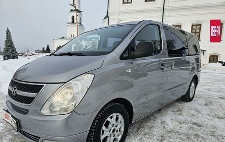 Hyundai Grand Starex Grand Starex I рестайлинг 2, 2011 год, 1 200 000 рублей, 4 фотография