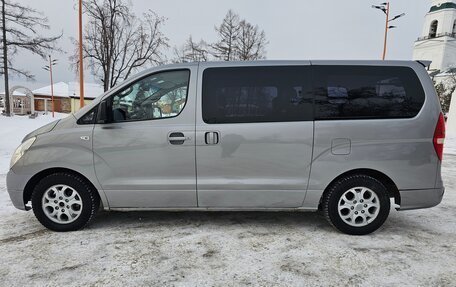 Hyundai Grand Starex Grand Starex I рестайлинг 2, 2011 год, 1 200 000 рублей, 11 фотография