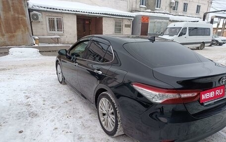 Toyota Camry, 2018 год, 2 600 000 рублей, 4 фотография