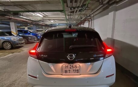 Nissan Leaf II, 2018 год, 2 050 000 рублей, 5 фотография