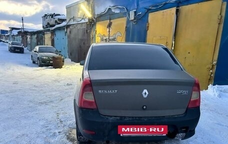 Renault Logan II, 2016 год, 450 000 рублей, 2 фотография