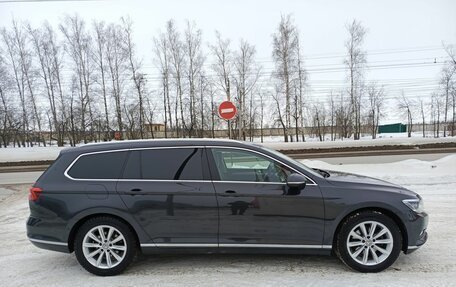 Volkswagen Passat B8 рестайлинг, 2018 год, 1 889 500 рублей, 5 фотография