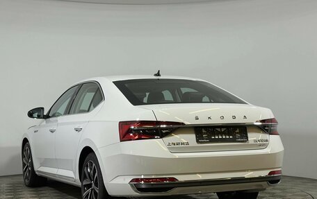 Skoda Superb III рестайлинг, 2024 год, 4 800 000 рублей, 7 фотография