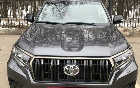 Toyota Land Cruiser Prado 150 рестайлинг 2, 2023 год, 8 250 000 рублей, 5 фотография