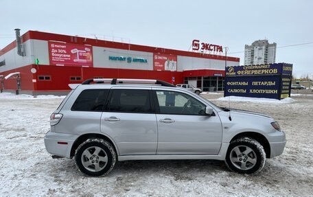 Mitsubishi Outlander III рестайлинг 3, 2003 год, 800 000 рублей, 4 фотография