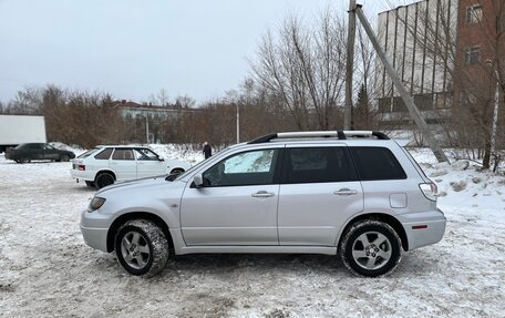 Mitsubishi Outlander III рестайлинг 3, 2003 год, 800 000 рублей, 2 фотография