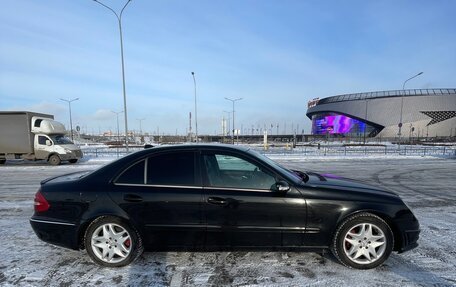 Mercedes-Benz E-Класс, 2003 год, 930 000 рублей, 4 фотография