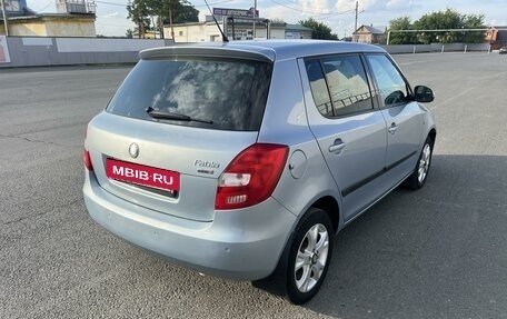 Skoda Fabia II, 2010 год, 680 000 рублей, 3 фотография