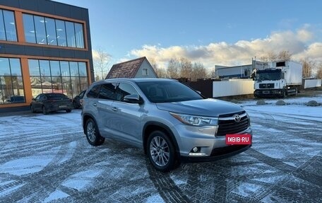 Toyota Highlander III, 2014 год, 2 885 000 рублей, 4 фотография