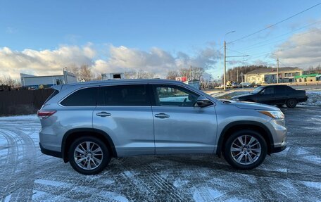 Toyota Highlander III, 2014 год, 2 885 000 рублей, 6 фотография