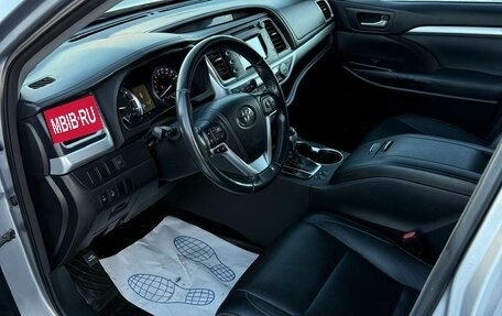 Toyota Highlander III, 2014 год, 2 885 000 рублей, 16 фотография