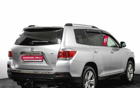 Toyota Highlander III, 2011 год, 1 750 000 рублей, 5 фотография