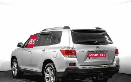 Toyota Highlander III, 2011 год, 1 750 000 рублей, 7 фотография