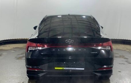 Hyundai Elantra, 2020 год, 2 350 000 рублей, 2 фотография