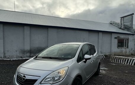 Opel Meriva, 2010 год, 720 000 рублей, 2 фотография