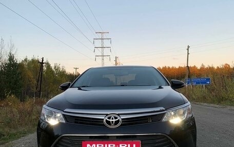 Toyota Camry, 2015 год, 2 250 000 рублей, 2 фотография