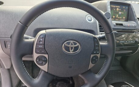 Toyota Prius, 2009 год, 940 000 рублей, 10 фотография