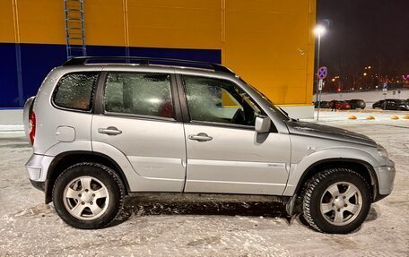 Chevrolet Niva I рестайлинг, 2011 год, 500 000 рублей, 5 фотография