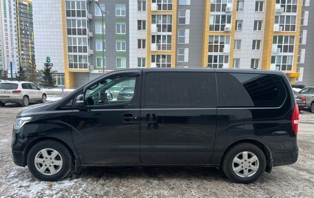 Hyundai H-1 II рестайлинг, 2018 год, 2 750 000 рублей, 2 фотография