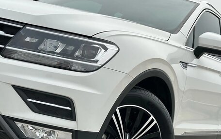 Volkswagen Tiguan II, 2020 год, 2 700 000 рублей, 19 фотография