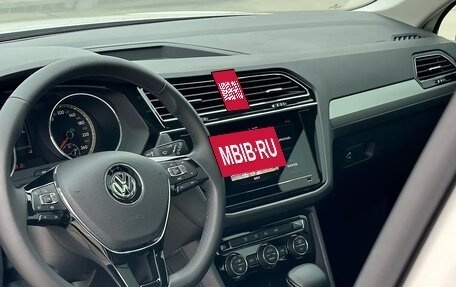 Volkswagen Tiguan II, 2020 год, 2 700 000 рублей, 10 фотография