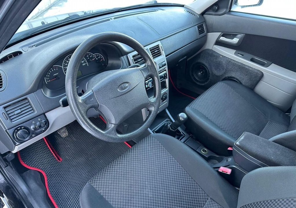 ВАЗ (LADA) Priora I, 2011 год, 300 000 рублей, 6 фотография