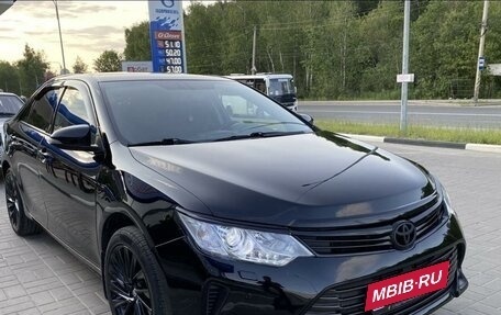 Toyota Camry, 2017 год, 2 100 000 рублей, 13 фотография