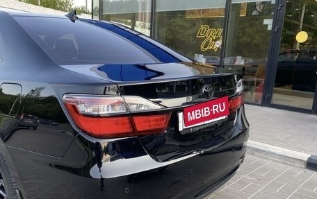 Toyota Camry, 2017 год, 2 100 000 рублей, 18 фотография