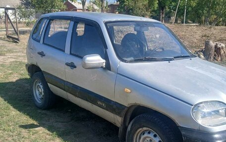 Chevrolet Niva I рестайлинг, 2004 год, 270 000 рублей, 2 фотография