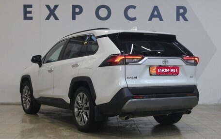 Toyota RAV4, 2020 год, 3 500 000 рублей, 4 фотография