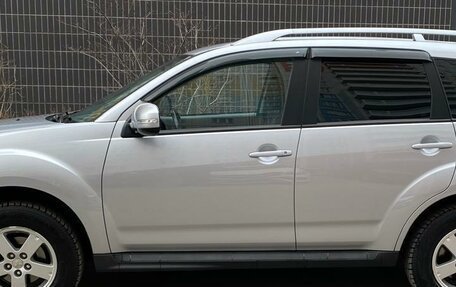 Mitsubishi Outlander III рестайлинг 3, 2009 год, 1 249 000 рублей, 12 фотография