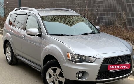 Mitsubishi Outlander III рестайлинг 3, 2009 год, 1 249 000 рублей, 5 фотография