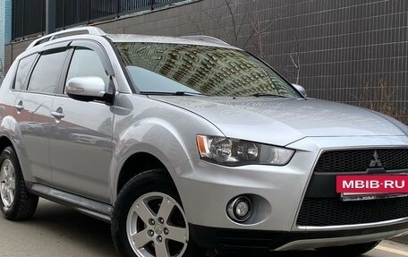 Mitsubishi Outlander III рестайлинг 3, 2009 год, 1 249 000 рублей, 6 фотография