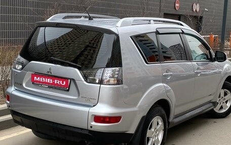 Mitsubishi Outlander III рестайлинг 3, 2009 год, 1 249 000 рублей, 3 фотография