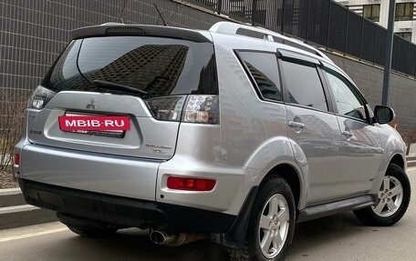 Mitsubishi Outlander III рестайлинг 3, 2009 год, 1 249 000 рублей, 4 фотография