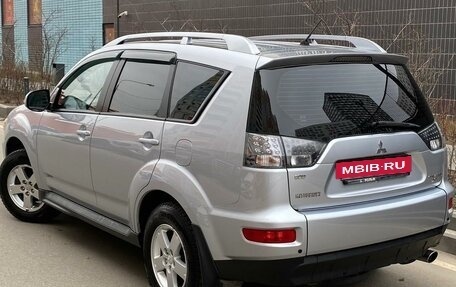 Mitsubishi Outlander III рестайлинг 3, 2009 год, 1 249 000 рублей, 16 фотография