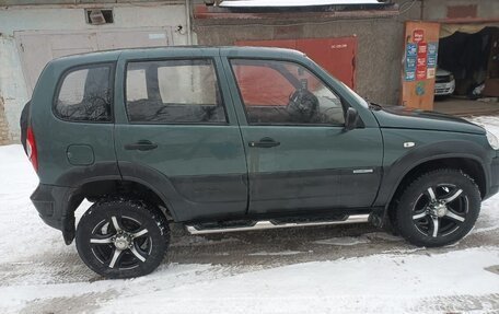 Chevrolet Niva I рестайлинг, 2011 год, 3 фотография