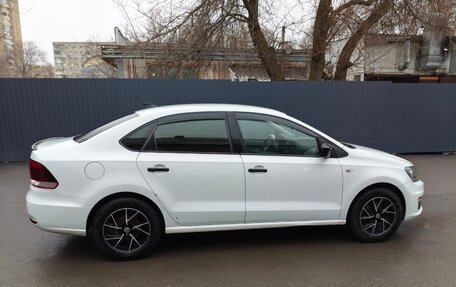 Volkswagen Polo VI (EU Market), 2018 год, 800 000 рублей, 3 фотография