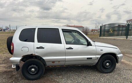 Chevrolet Niva I рестайлинг, 2004 год, 290 000 рублей, 2 фотография