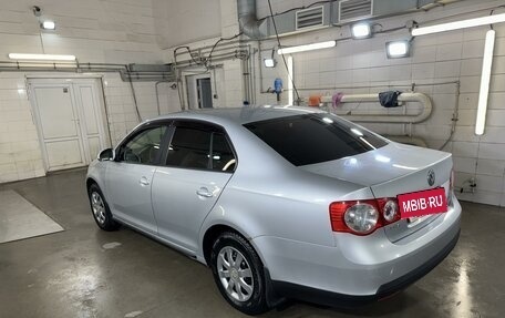 Volkswagen Jetta VI, 2008 год, 700 000 рублей, 5 фотография